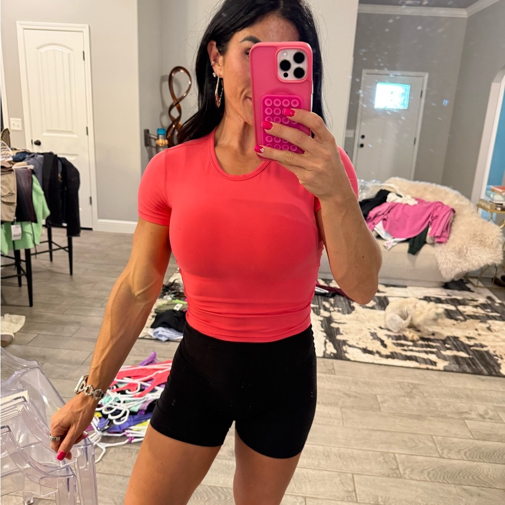Lululemon Cropped Short Sleeve